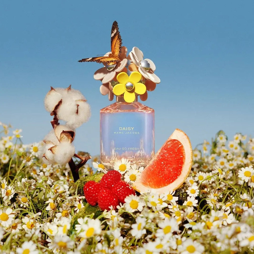 Daisy Eau So Fresh de Marc Jacobs para mujer, Eau de Toilette en spray de 2.5 oz