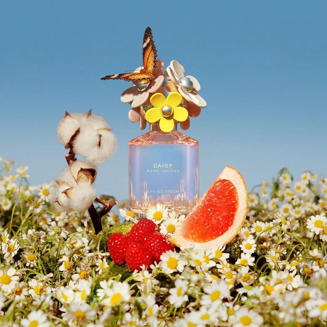 Daisy Eau So Fresh de Marc Jacobs para mujer, Eau de Toilette en spray de 2.5 oz