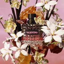 Valentino Donna Born In Roma Intense Eau de Parfum pour femme 50 ml